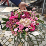 Спасибо флористам "Ваш цветочный" , вы создали праздник в юбилей любимой бабули на котором я не смогла присутствовать. Всем очень рекомендую!